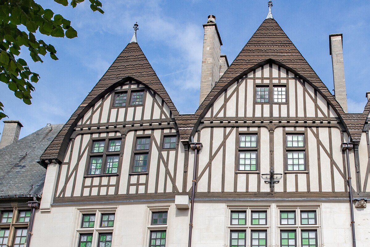 Musée-Hôtel {{Le Vergeur}} 