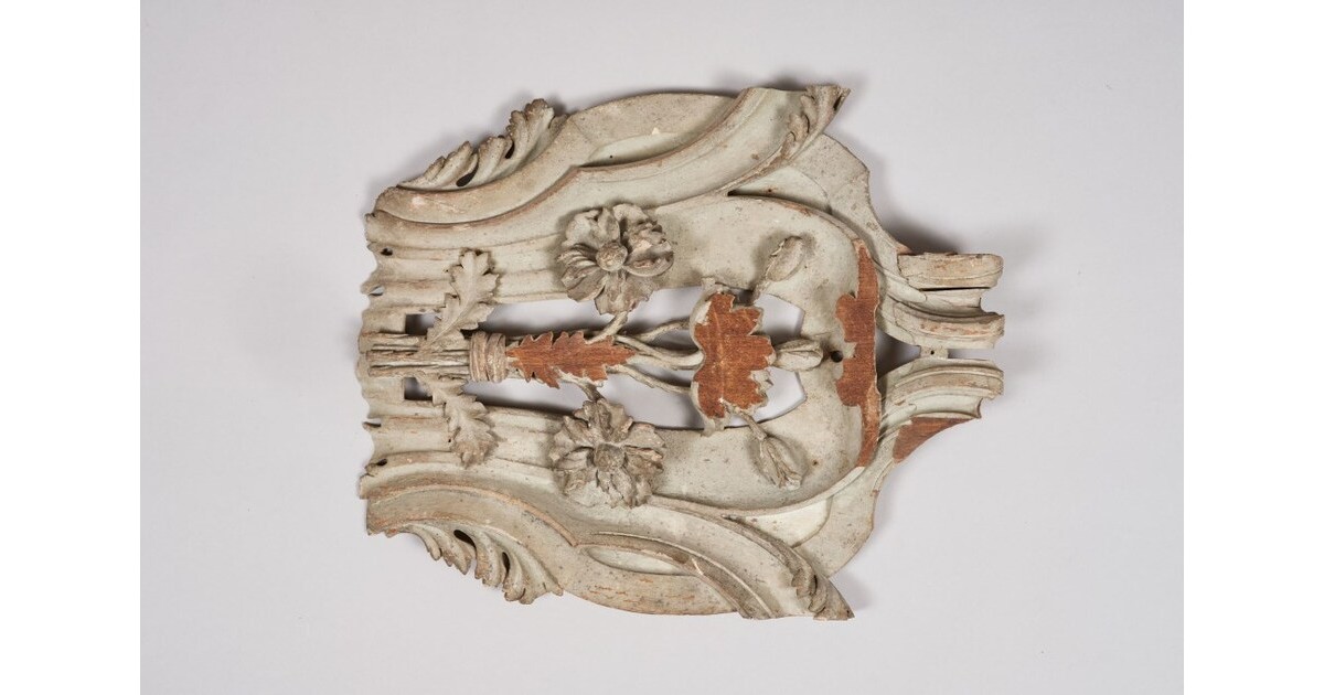 Panneau mural sculpté antque en MDF nor Akoulna 4 pcs PTMD em 2024