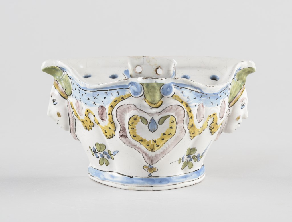  par MANUFACTURE ANONYME