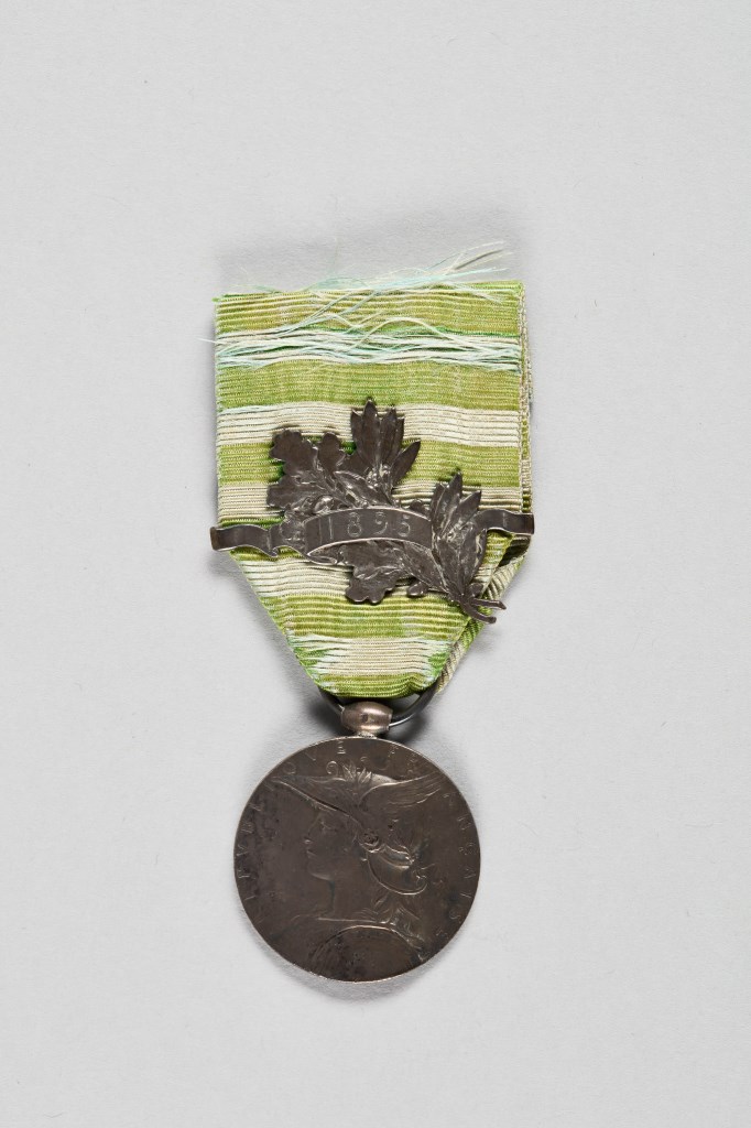 Médaille commémorative de la seconde expédition à Madagascar du général  Degoutte, ROTY - Portail officiel des Musées de Reims