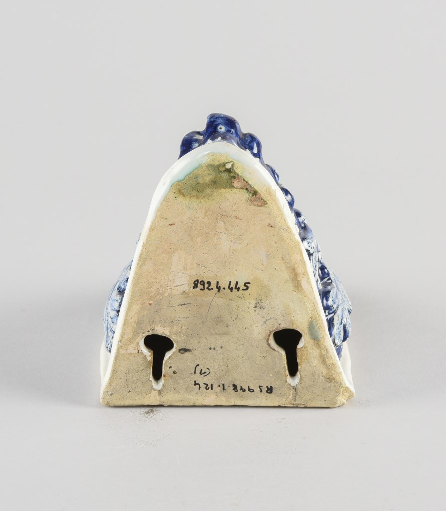  par MANUFACTURE ANONYME