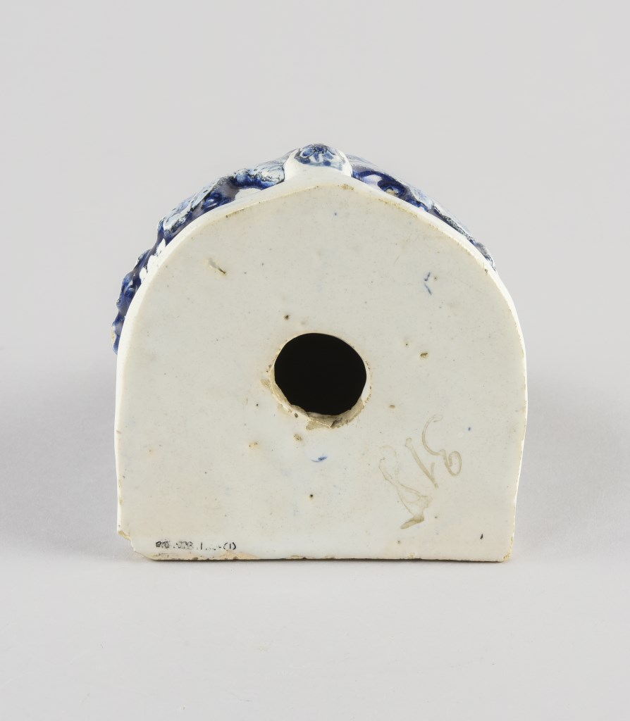  par MANUFACTURE ANONYME