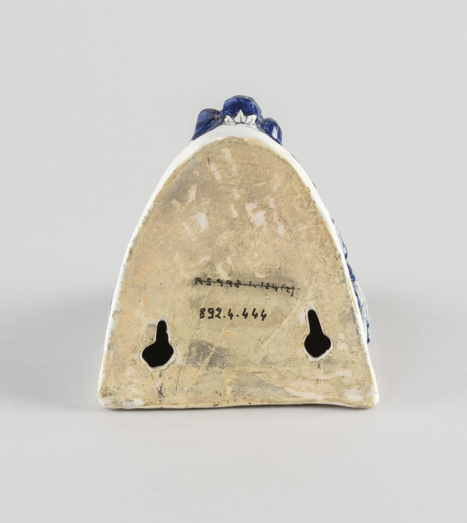  par MANUFACTURE ANONYME